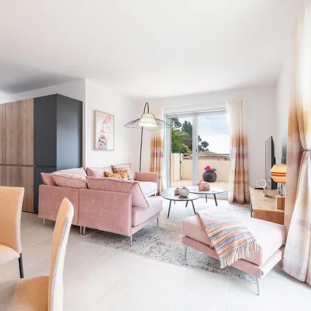 Le Penthouse De 220M2 - Jacuzzi - 3 Parkings - Climatisation - Terrasse Apartment Menton Exterior photo
