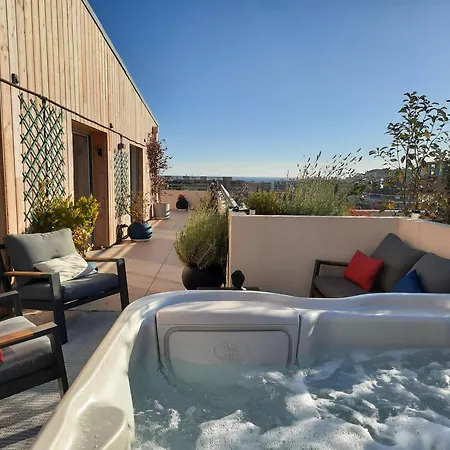 Le Penthouse De 220M2 - Jacuzzi - 3 Parkings - Climatisation - Terrasse Apartment Menton Exterior photo