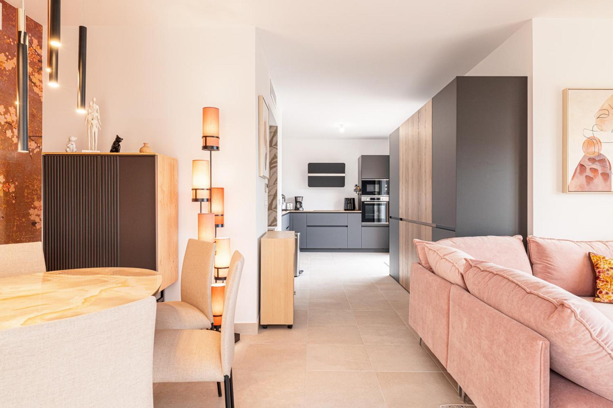 Apartment Le Penthouse De 220m2 - Jacuzzi - 3 Parkings - Climatisation - Terrasse