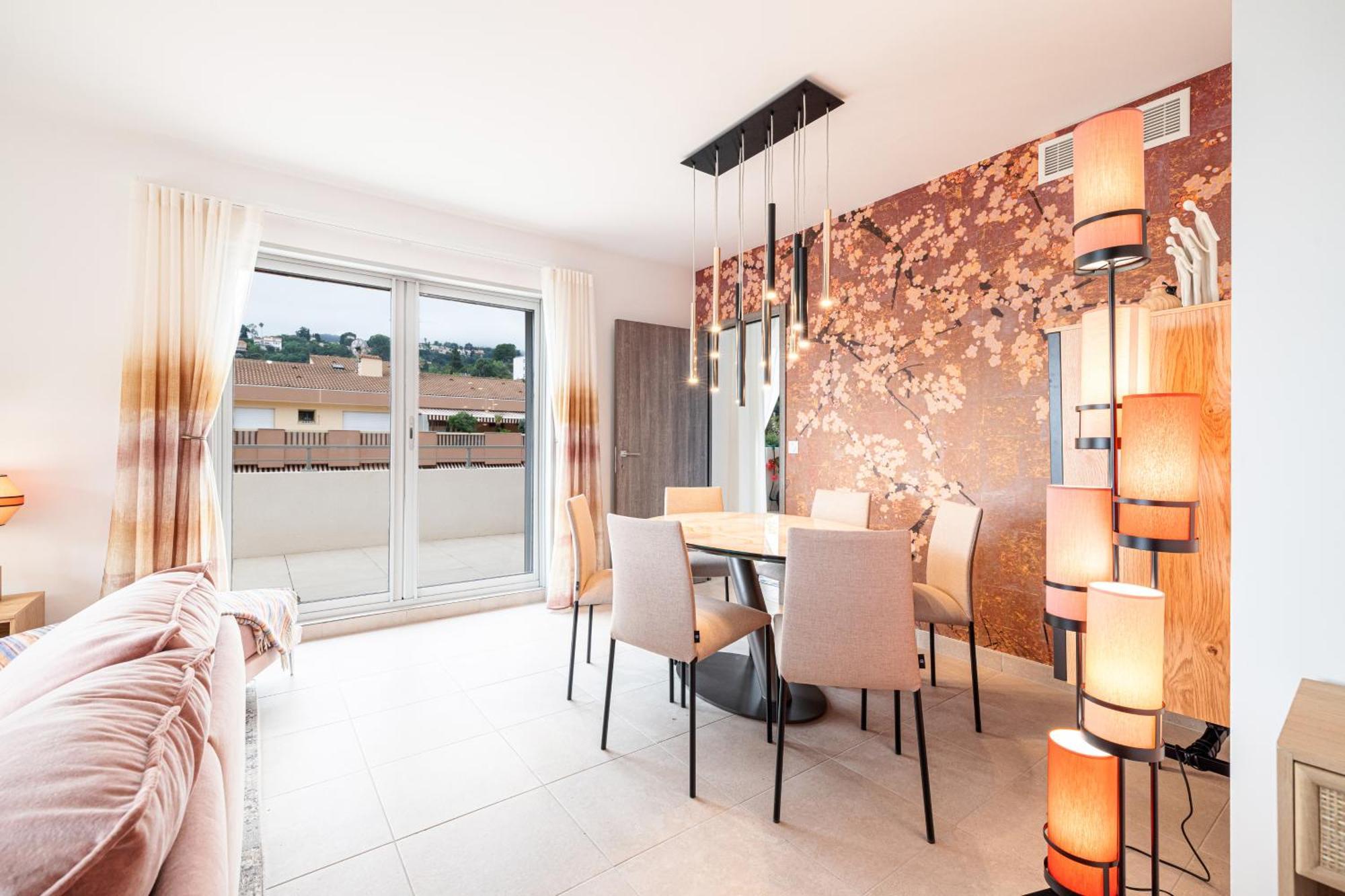 Apartment Le Penthouse De 220m2 - Jacuzzi - 3 Parkings - Climatisation - Terrasse *