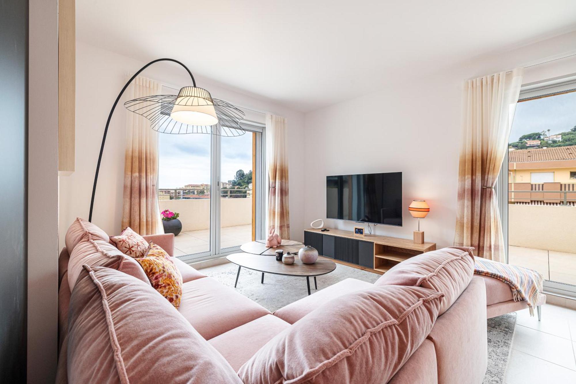 Apartment Le Penthouse De 220m2 - Jacuzzi - 3 Parkings - Climatisation - Terrasse Menton