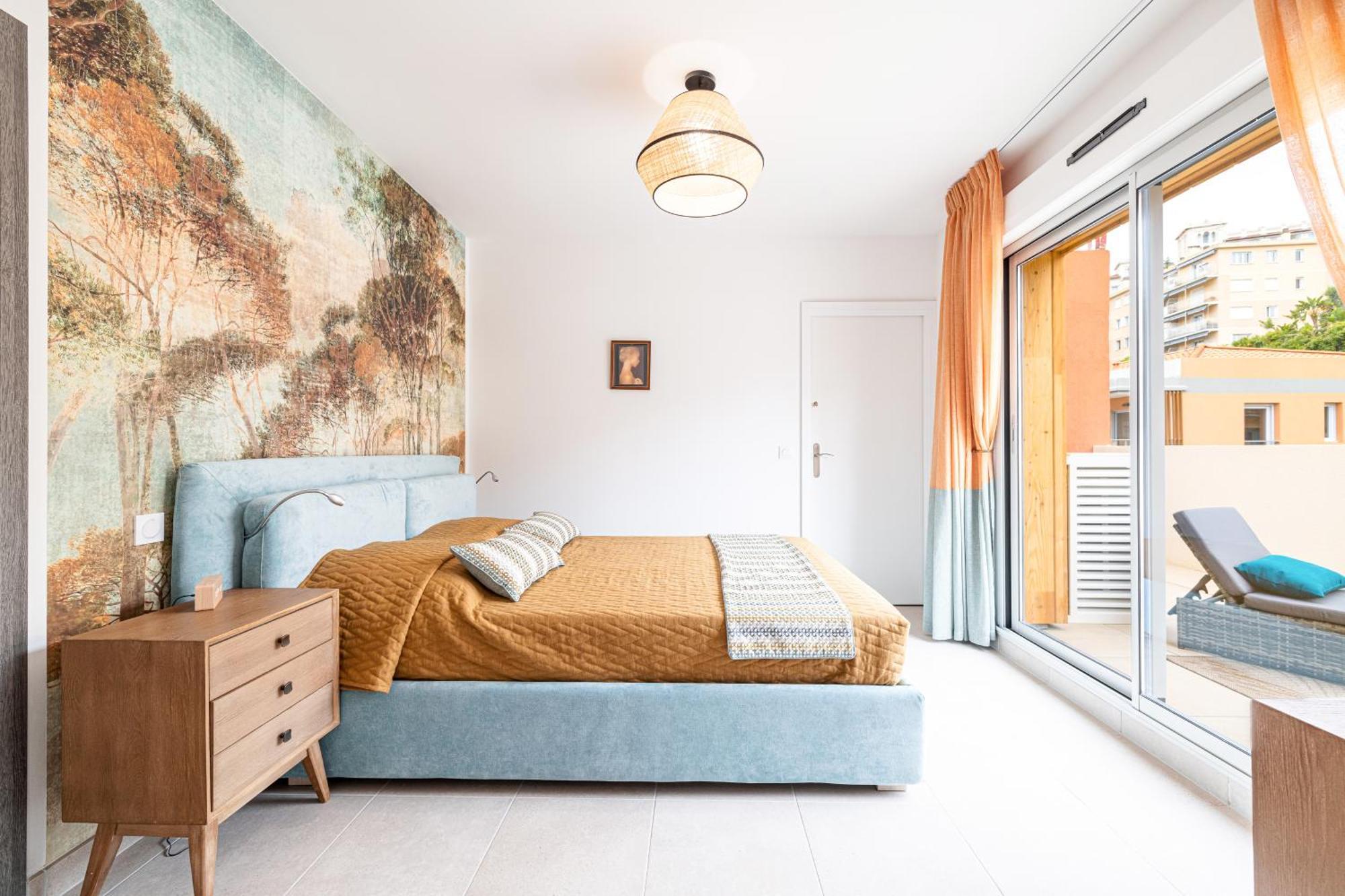 Le Penthouse De 220m2 - Jacuzzi - 3 Parkings - Climatisation - Terrasse Menton