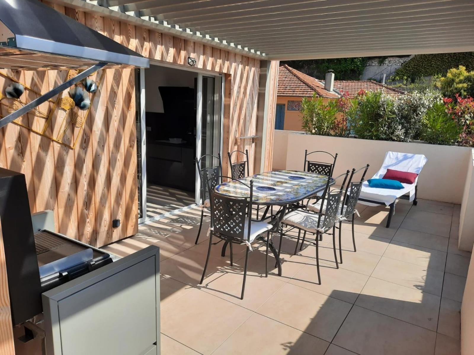 Le Penthouse De 220m2 - Jacuzzi - 3 Parkings - Climatisation - Terrasse Apartment